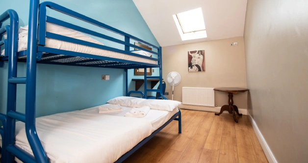 Isaacs Hostel